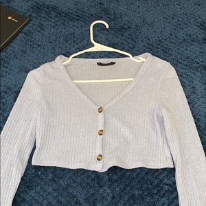 Long sleeve light blue crop top